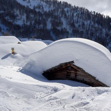 Goliath Apartment Leukerbad Exterior photo